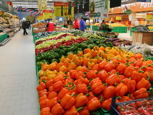 Hypermarketurile  au ieșit la 