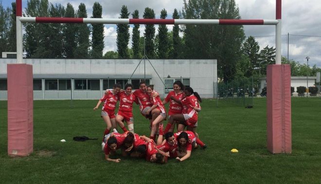 DOLIU ÎN LUMEA SPORTULUI! O jucătoare de 18 ani a murit după ce s-a accidentat în timpul unui meci de rugby - rebeccabraglia-1525346509.jpg
