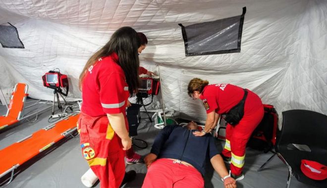 A doua noapte de distracție, la Neversea. Mai multe persoane, transportate la spital! - received390945868432723-1562393384.jpg
