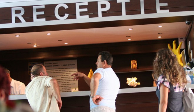 15 iulie. Cresc sau nu prețurile pe litoral? - receptie-1373920891.jpg