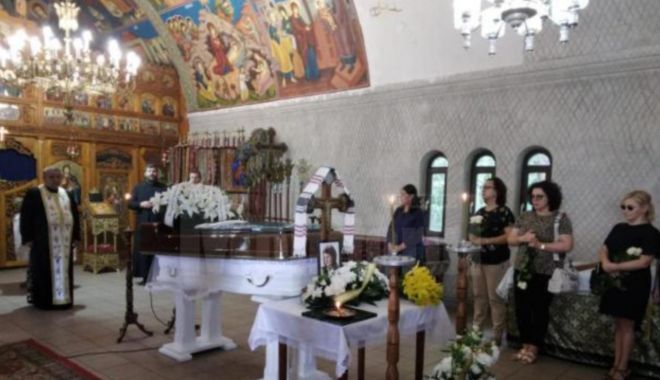 Românca ucisă de rechin în Egipt a fost adusă în țară. Lacrimi și durere la Suceava