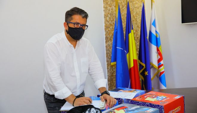 Rechizite din partea Primăriei Constanţa şi pentru elevii de clasa a IV-a - rechizite6-1600364083.jpg