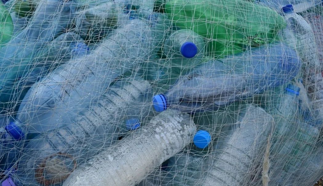 Dosar uriaș de fraudă la reciclare. 2.550 de tone de sticlă raportate fictiv - reciclare-1764679002.jpg