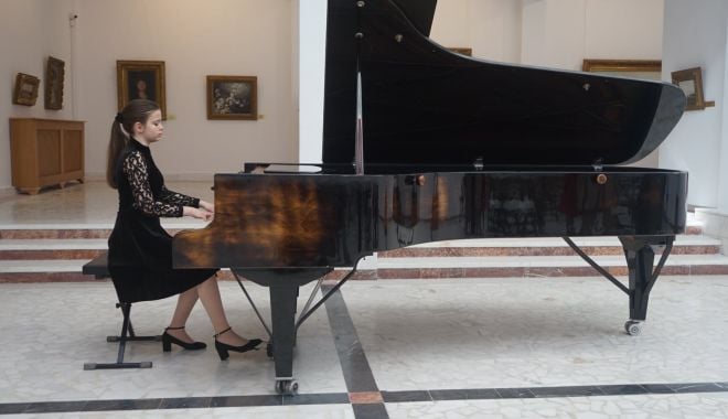 Elevii Colegiului de Arte, în recital la Centrul Cultural Palatele Brâncovenești - recital-1622040974.jpg