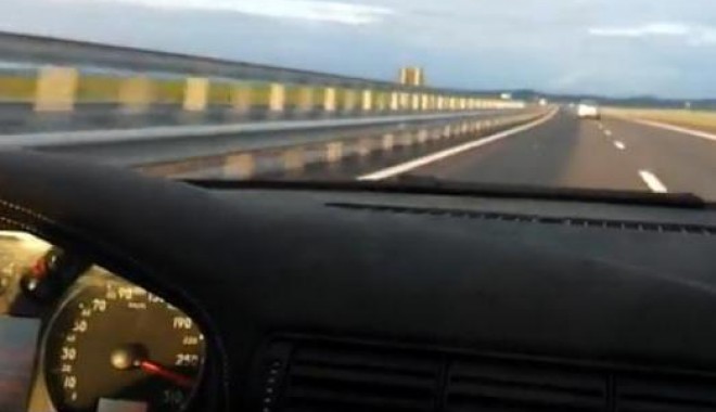 VIDEO. Filmat cu 240 km/h pe Autostradă, se laudă că a dat ȘPAGĂ pentru carnet - recordvitezaautostradasoarelui24-1386500700.jpg