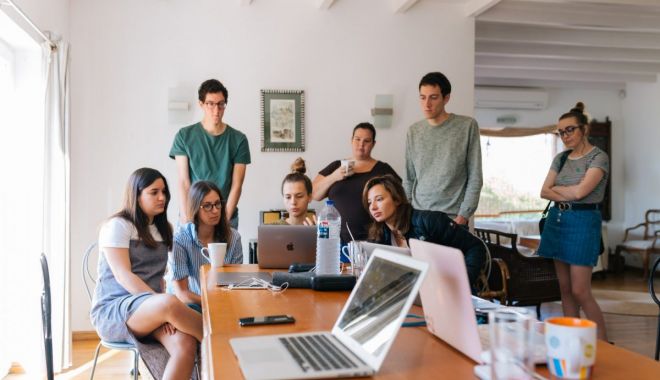 Start-up-urile și companiile mici sunt în top la numărul de recrutări - recrutari-1698599049.jpg