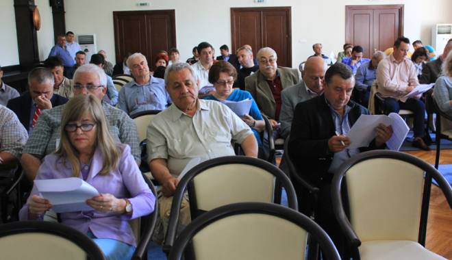 Rectificarea bugetului,  în atenția  consilierilor județeni - rectificarea8-1442252180.jpg