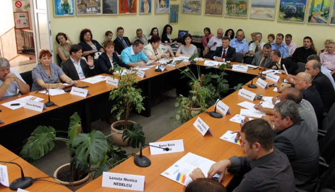Rectificare de buget la Medgidia pentru continuarea proiectelor - rectificaredebugetlamedgidia-1402678952.jpg