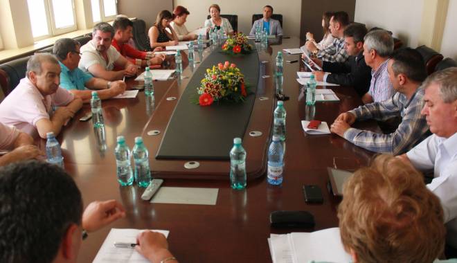 Consiliul Local Mangalia, program de reducere a abandonului școlar - reducereabandon-1426840920.jpg