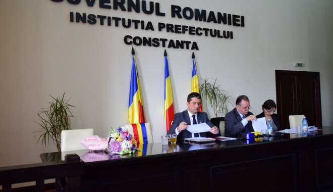 Constănțenii care au vrut să ia cuvântul la ședința de Consiliu Local, reduși la tăcere - redusilataceresedintaconsiliullo-1485879487.jpg