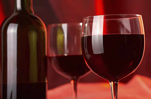 Vinul,  leac împotriva arsurilor solare - redwine-1313698060.jpg