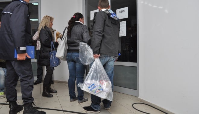 Referendum Constanța/ Rezultatele finale ale referendumului vor fi aflate la ora 16:00 - referendum4-1320664252.jpg