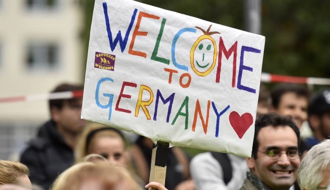 Germania a cheltuit pentru refugiați circa 20 de miliarde de euro - refugiatiingermania2-1495639155.jpg