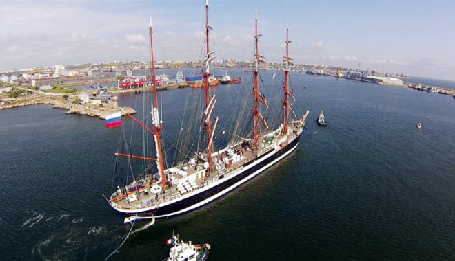 Regata Mării Negre - un festival cu vele și mii de vizitatori - Galerie FOTO - regatadesus5-1401025434.jpg