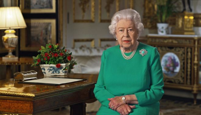 Regina Marii Britanii și-a anulat tradiţionalul Crăciun la Sandringham - reginacraciun-1640114512.jpg