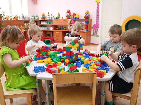 Reguli noi la grădiniță: Educatorii vor trebui să facă raport de evaluare a copiilor