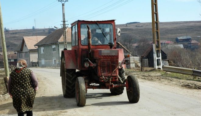 Reguli noi pentru proprietarii de tractoare - regulinoipentruproprietariidetra-1606304245.jpg