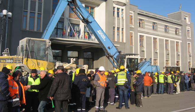 Reîncep acțiunile de protest în portul Constanța - reincepactiuniledeprotest-1454921663.jpg