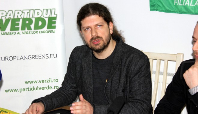 Cum vrea deputatul de Constanța Remus Cernea să îi ajute pe migranții sirieni - remuscernea13-1373377031.jpg