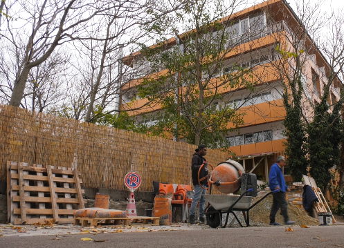 Cu lecții din vară, de la turiști, și încasări modeste, hotelierii s-au apucat de renovări - renovari-1762790172.png