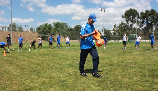 Fotbal / FC Farul are programat, mâine, un amical cu ASC Callatis 2012 - renunirefarul13-1375795587.jpg