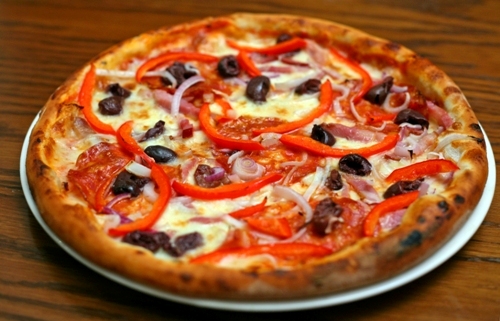 Pizza rustică de casă rapidă - restaurantitalienescpizzarustica-1347310517.jpg