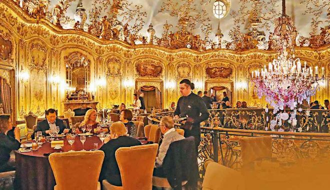 Moscova introduce paşaportul sanitar obligatoriu la intrarea în restaurante - restaurantmoscova-1624435377.jpg