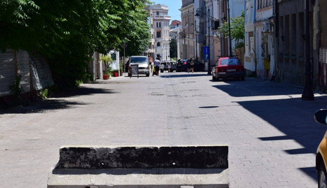 Restricții rutiere  în Peninsulă și linii  speciale de autobuz pentru  festivalul din week-end - restrictii-1499268561.jpg