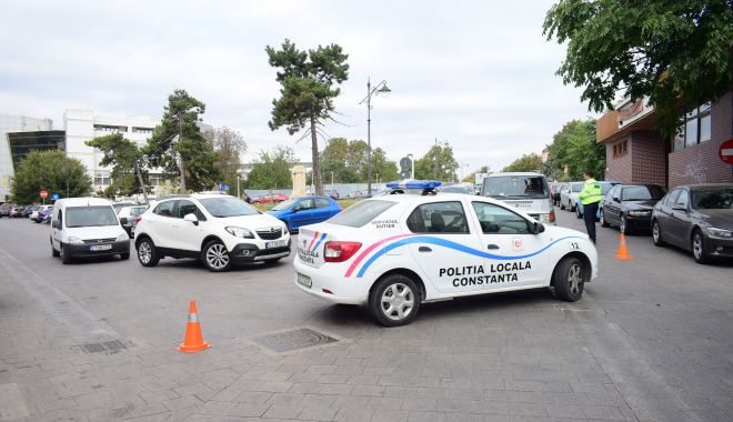 Restricții de circulație în Constanța, mâine după-amiază, pe bulevardul Tomis și în Peninsulă - restrictii-1535623464.jpg