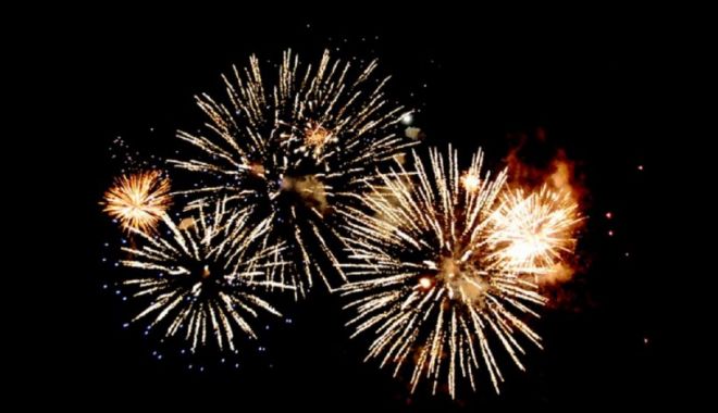 Ce restricții au rămas valabile de Revelion. M.A.I. trimite peste 16.000 de efective în stradă - restrictii-1640886324.jpg