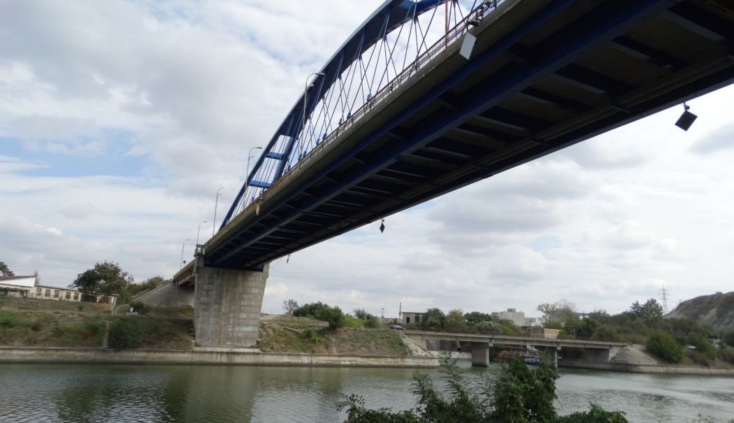 Restricții de circulație pentru 11 luni pe podul de la Murfatlar, peste canalul Dunăre – Marea Neagră - restrictii-1737029856.jpg