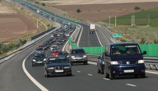 Se aglomerează Autostrada Soarelui, spre litoral. Pe unele tronsoane se circulă în coloană - restrictiidecirculatiepeautostra-1594447293.jpg