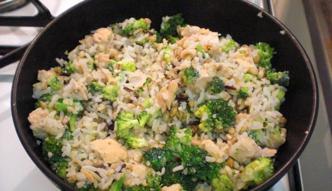Orez cu broccoli - retetepici-1320422721.jpg
