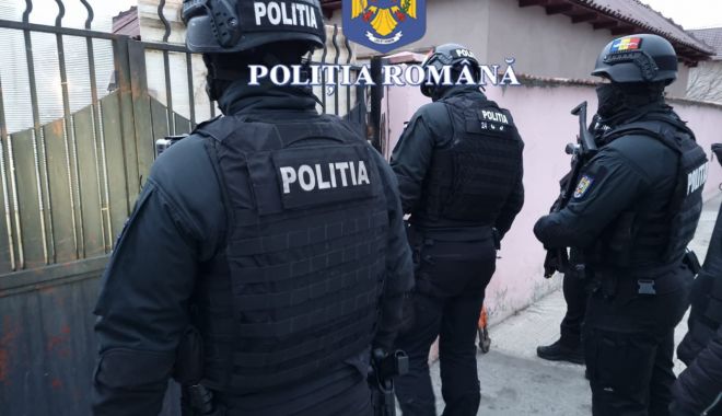 Bărbat reținut după ce ar fi furat bunuri în valoare de peste 100.000 de lei - retinut-pentru-furt-1711655638.jpg