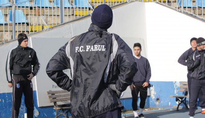 Fotbal / FC Farul s-a întărit cu trei jucători de la Poli Timișoara - reunirefcfarul201326-1359472005.jpg