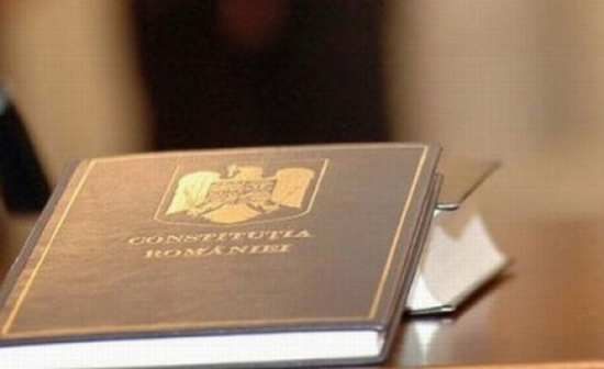 Comisia de revizuire a Constituției își va relua activitatea pe 27 ianuarie - revi-1386768434.jpg