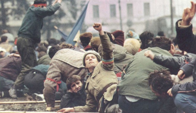 23 august va fi Ziua Comemorării Victimelor Fascismului și Comunismului - revolutiadin1989-1318423443.jpg
