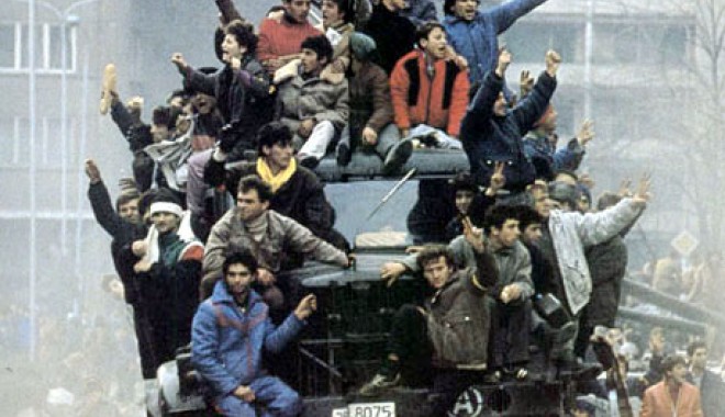Eroii căzuți la Revoluția din Decembrie 1989, comemorați la Mangalia și la Constanța - revolutie-1356012997.jpg