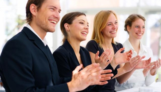 INS/ Numai jumătate din românii apți de muncă au un job - rewards-1340696199.jpg