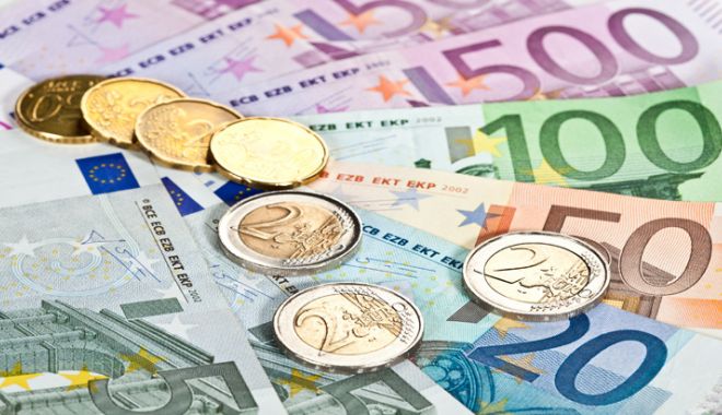Iată cu cât au crescut rezervele valutare ale României - rezervelevalutare311-1604421988.jpg