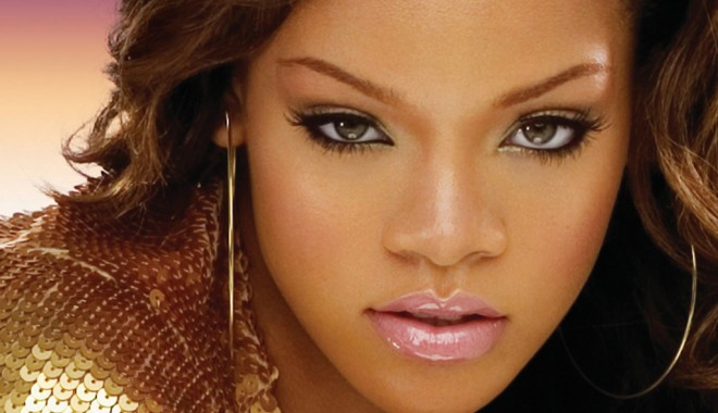 Rihanna va susține un concert în România - rihannaracisttweet-1333310491.jpg