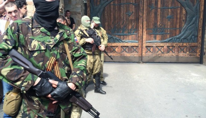 Alegeri Ucraina / Casa lui Rinat Ahmetov, luată cu asalt de militanți pro-ruși înarmați - rinat-1401022550.jpg