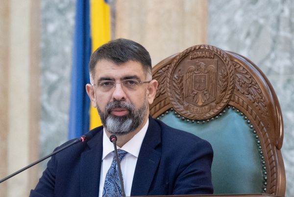 Lege adoptată: Șoferii prinşi băuţi sau drogaţi la volan rămân 10 ani fără permis
