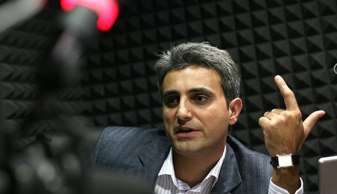 Ce spune Robert Turcescu după ce s-a căsătorit, azi - robertturcescunuvafipussubacuzar-1412414284.jpg