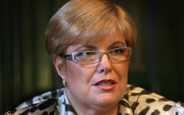 Medicii de familie: Nu este important cine coordonează CNAS, ci transparența în cheltuirea banilor - rodicatanasescu-1313590391.jpg