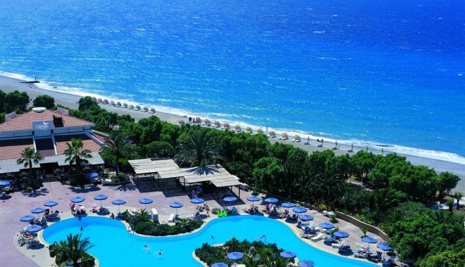Iată cum poți pleca într-o vacanță, cu bani puțini - rodos-1378720043.jpg