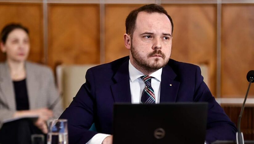 Rogobete: Prima zi de concediu medical va fi plătită acolo unde nevoia de protecție este și mai mare - rogobeteguvern824x469-1776856806.webp