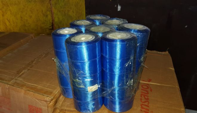 Role de satin nedeclarate, confiscate în Portul Constanța Sud Agigea - roledesatin1-1544689662.jpg