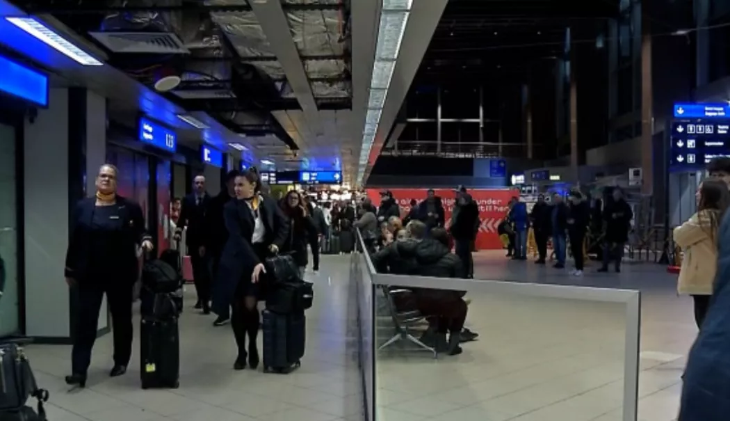 Românii repatriați au dat bani grei pe biletele de avion - romani-1772715642.webp