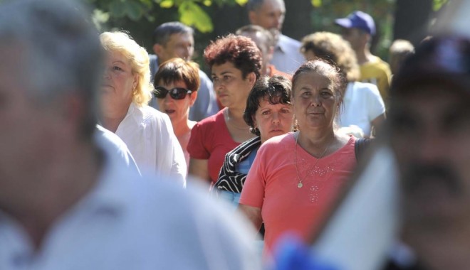 Tichete sociale pentru persoanele vârstnice din Cernavodă - romani13457933721351146549137241-1375877341.jpg